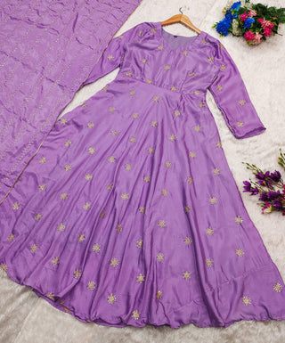 chinnion-silk-anarkali-gown-dupatta-with-zari-sequence-embroidery-work-color-lavender-pink-4