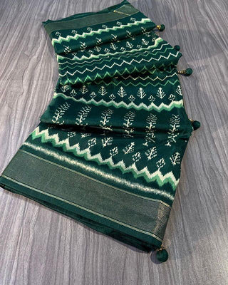 Green Color Patola Dola silk Saree With Self Design Blouse For women