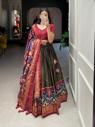 dola-silk-lehenga-blouse-dupatta-set-with-foil-print-lace-border-work-pink-green