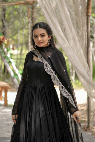 faux-blooming-gown-with-dupatta-embroidery-work-black-2
