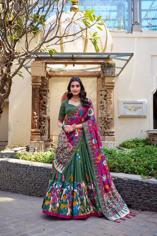 lehenga-choli-dupatta-set-tussar-silk-kalamkari-foil-print-work-color-green-1