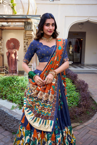 lehenga-choli-dupatta-set-tussar-silk-kalamkari-foil-print-work-color-navy-blue-3
