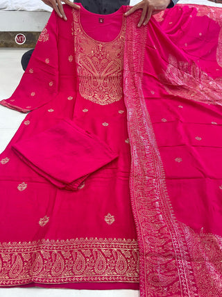pure-banarasi-top-pant-dupatta-set-with-print-hand-zari-jacquard-weaving-work-color-rani-pink-5