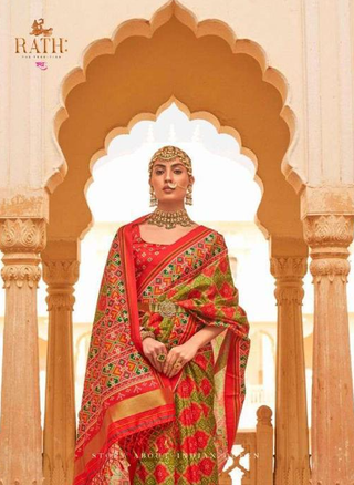 Ethinic Stylish Motif And Zari Weaved Patola Saree: Item Code : ESMZP911386029