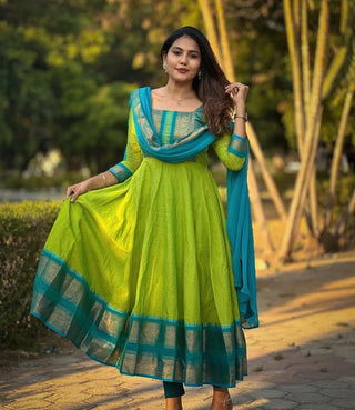 vichitra-silk-gown-dupatta-jacquard-weaving-zari-border-work-color-green-1