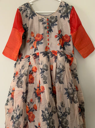 2-3 Days Delivery! The Beautiful Gown with Combination of Print and Weaving Border In Bottom, Item Code-PG404862327