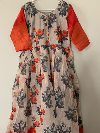 2-3 Days Delivery! The Beautiful Gown with Combination of Print and Weaving Border In Bottom, Item Code-PG404862327