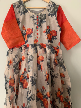 2-3 Days Delivery! The Beautiful Gown with Combination of Print and Weaving Border In Bottom, Item Code-PG404862327