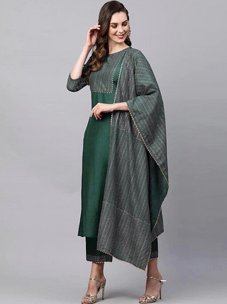 women wearing green cotton kurti with palazzo