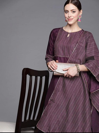 women wearing maroon cotton kurti with palazzo