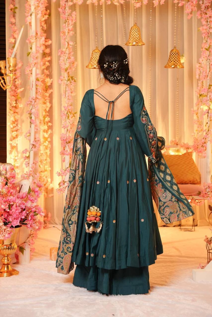 long dresses for women in india Long Dresses for Women Ethnic Maxi & Gown Styles
