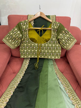 chinon-silk-saree-with-thread-sequence-lace-work-color-green-8