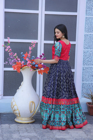    doha-silk-gown-with-foil-print-work-navy-blue-3