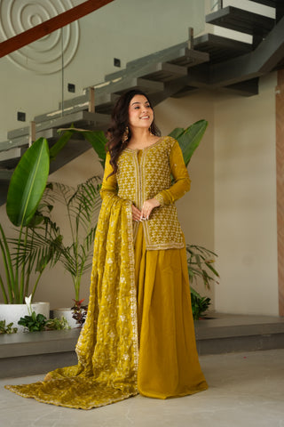 fendy-kurti-sharara-dupatta-set-with-rich-beads-embroidered-work-color-gold-2