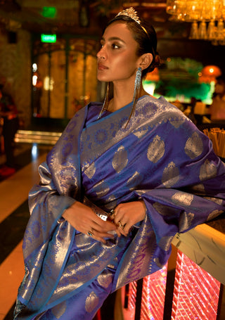     handloom-weaving-silk-sarees-color-blue-2