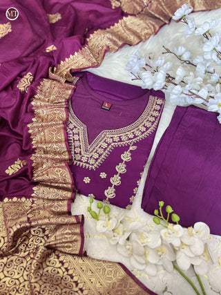 heavy-chanderi-silk-kurti-pant-dupatta-set-embroidery-zari-jacquard-print-work-color-purple-10