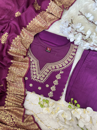 heavy-chanderi-silk-kurti-pant-dupatta-set-embroidery-zari-jacquard-print-work-color-purple-11