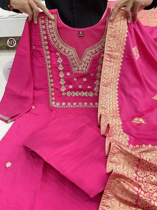 heavy-chanderi-silk-salwar-kameez-dupatta-suit-set-with-heavy-jumka-with-embroidery-zari-work-color-pink-2