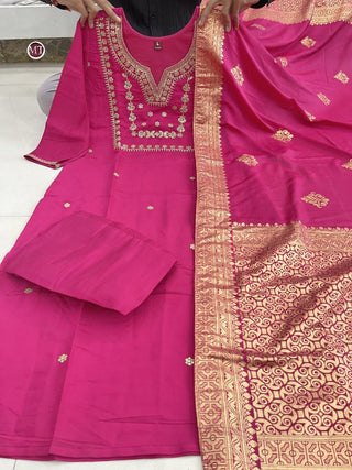 heavy-chanderi-silk-salwar-kameez-dupatta-suit-set-with-heavy-jumka-with-embroidery-zari-work-color-pink-6