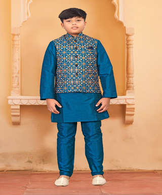 Boys Silk Kurta & Pyjamas With Nehru Coat jute Printed, Item Code-BSRP492900656