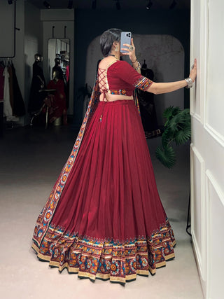 lehenga-choli-dupatta-set-tasar-silk-gamthi-print-embossed-design-gotta-patti-lace-color-maroon-2