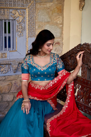 lehenga-kurti-dupatta-set-pure-vichitra-silk-zari-weaving-sequins-lace-work-color-blue-3