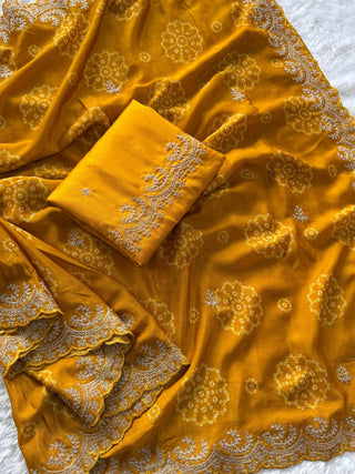 mulmul-chinnon-saree-with-print-heavy-embroidery-work-silk-blouse-color-yellow-3