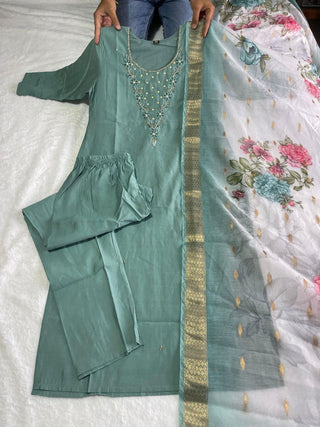 premium-roman-silk-kurti-pant-dupatta-set-embroidery-zari-print-work-color-como-1