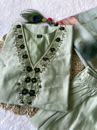 premium-roman-silk-kurti-pant-dupatta-set-embroidery-zari-print-work-color-silver-3