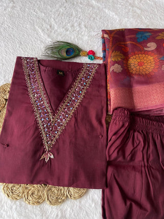 premium-roman-silk-kurti-pant-dupatta-set-embroidery-zari-print-work-color-velvet-maroon-3