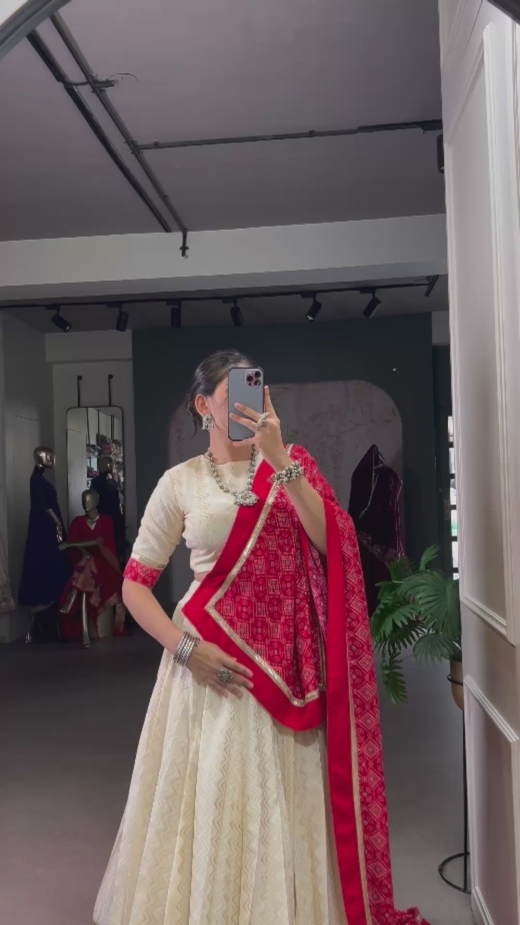 lehenga- choli-dupatta-set-cotton-zari-zigzag-bandhej-print-sequins-lace-work-color-white-red-7