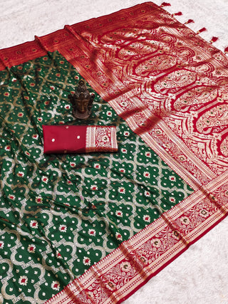 pure-banarasi-silk-self-weaving-sarees-zari-weaving-rich-pallu-color-bottle-green