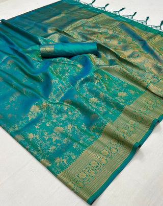 silk-handloom-weaving-saree-color-green-3