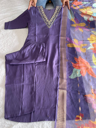 silk-kurti-pant-dupatta-set-with-hand-embroidery-digital-print-work-color-lavender